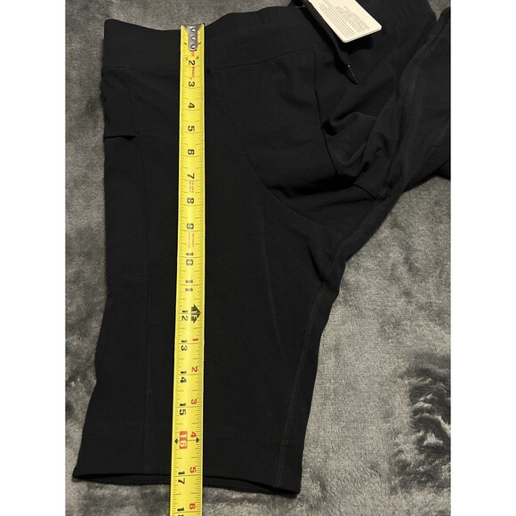 SMALL Nike Yoga Dri-FIT Tight Black Shorts DQ4890-010 Mens - Picture 5 of 7